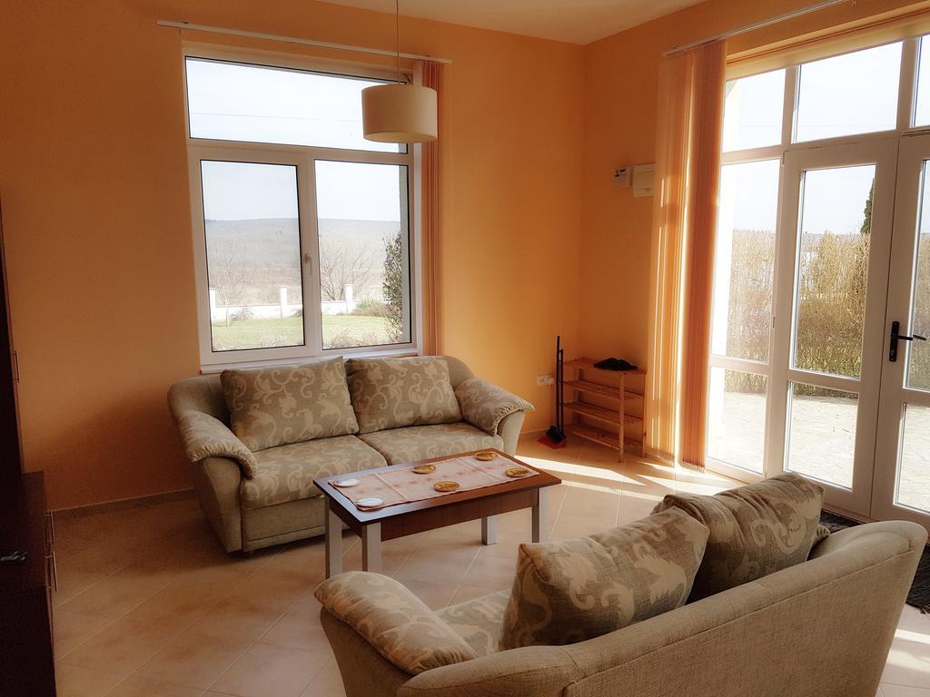 Villa Ketli Apartment Bliznatsi Luaran gambar