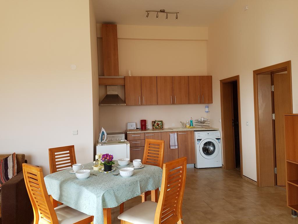 Villa Ketli Apartment Bliznatsi Luaran gambar